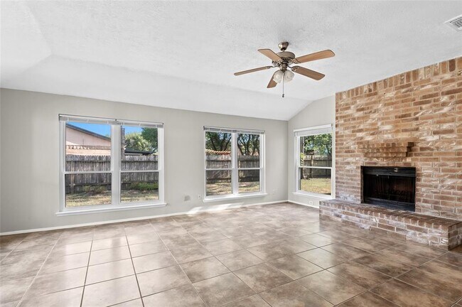Foto del edificio - 10615 Autumn Meadow Ln