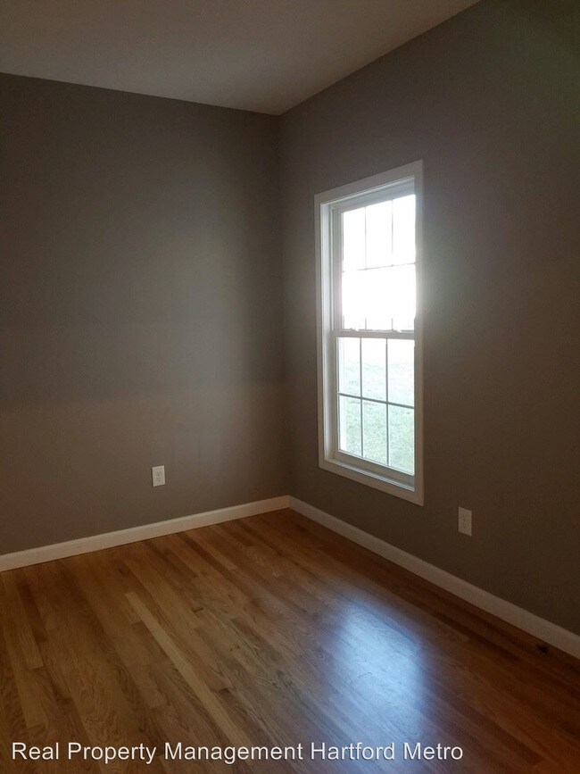 Building Photo - 2 br, 2.5 bath House - 26 Brighton Park Way