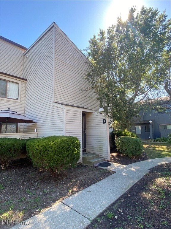 Building Photo - 1480 Cedarwood Dr