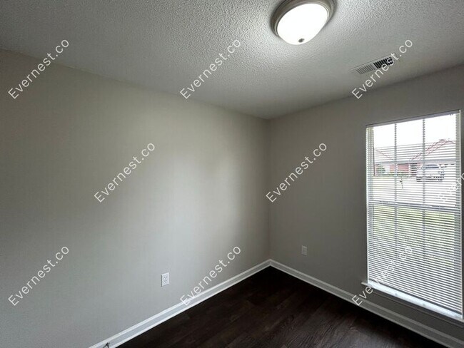 Foto del edificio - 4207 Triple Crown Loop S