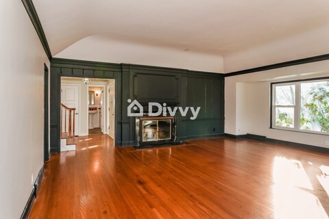 Foto del edificio - 2343 Ridgewood Road