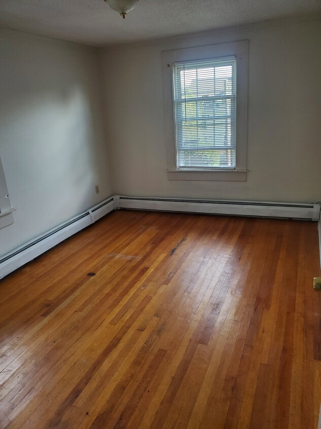 Foto principal - 114 Curtiss St