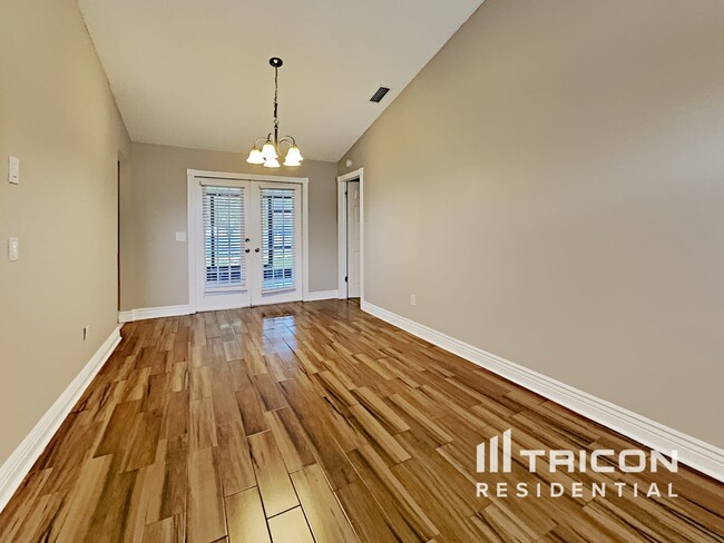 Foto del edificio - 8201 Golden Bear Loop
