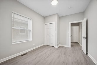 Building Photo - 8018 S Harvard Ave