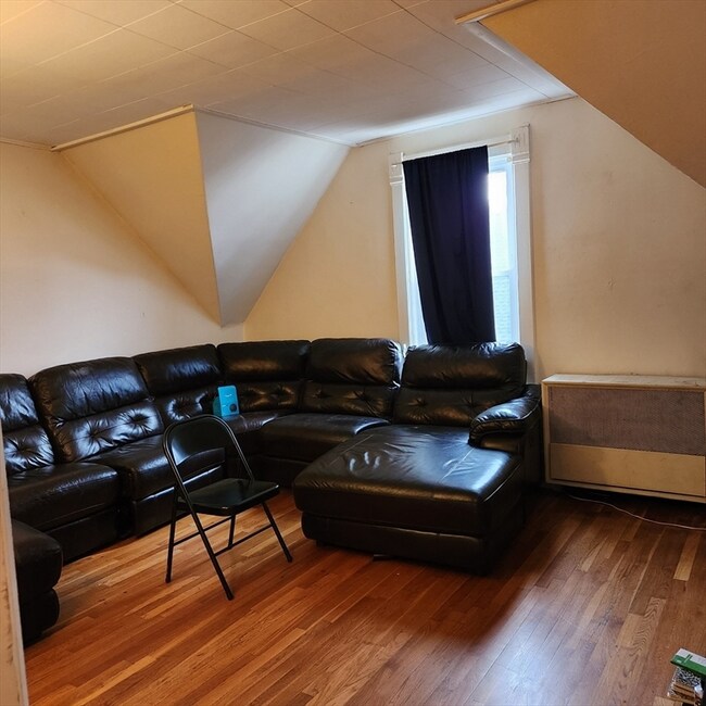 Foto del edificio - 213 Lincoln St