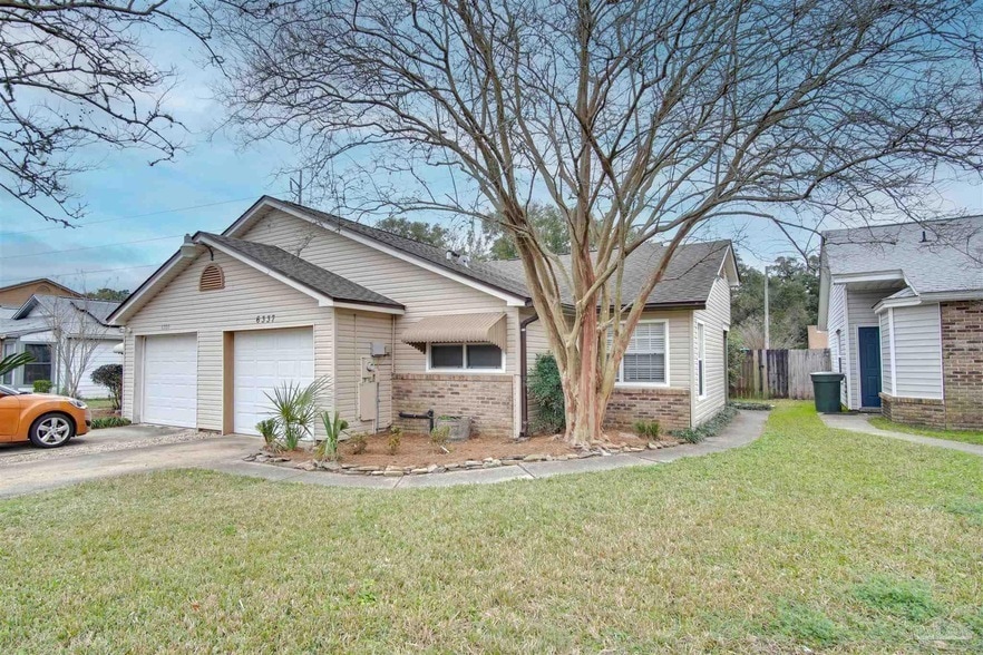 Foto principal - 6337 Langley Place Rd