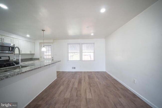 Foto del edificio - 3167 Ryerson Cir