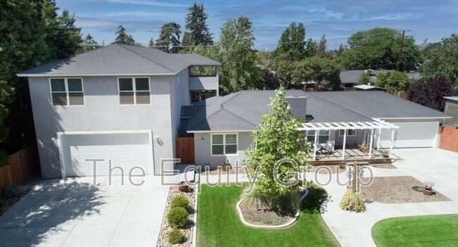 Foto del edificio - 2148 E College Ave