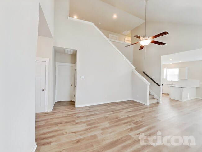 Building Photo - 3025 Commonwealth Dr