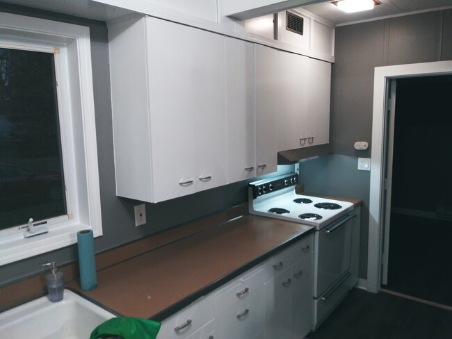 Kitchen - 3606 Main St