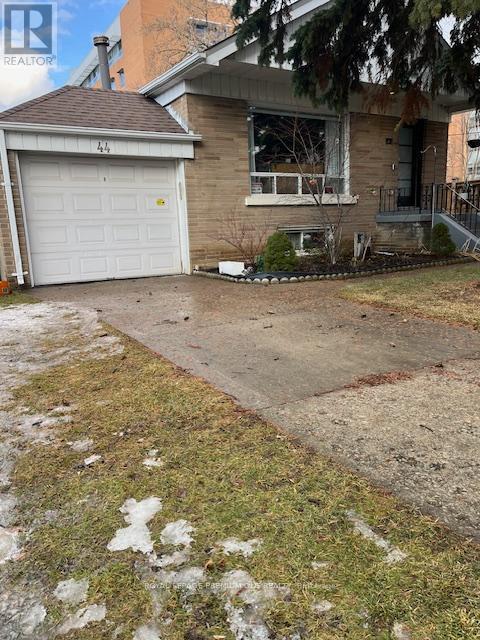 Photo du bâtiment - 44 Baycrest Ave