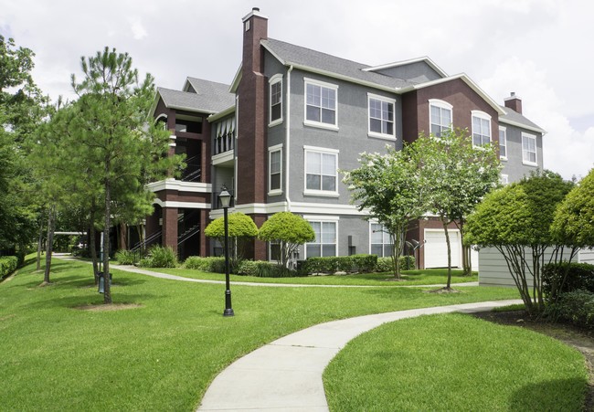 Apartments On Cypress Station