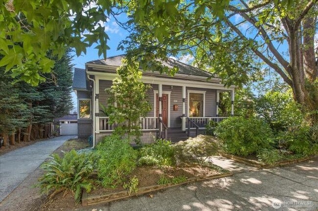 Photo - 5825 4th Ave NW (Seattle, WA) House
