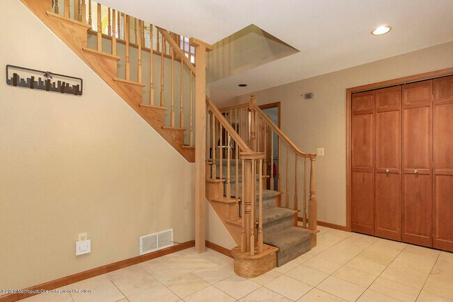 Building Photo - 1512 Caroline Ln