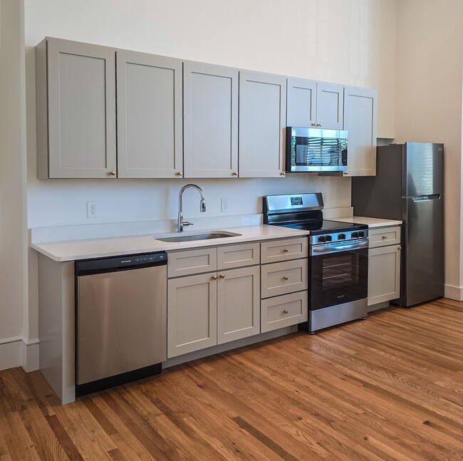 Building Photo - The Flora