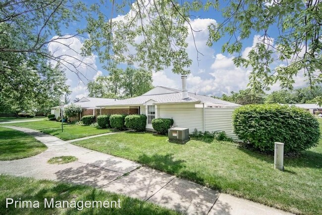 Building Photo - 3 br, 2 bath House - 5715 Troy Villa Blvd