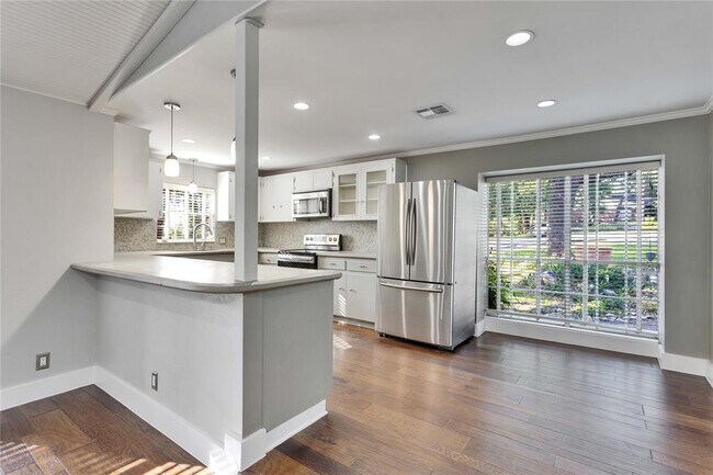 Foto del edificio - 10903 Mellow Ln