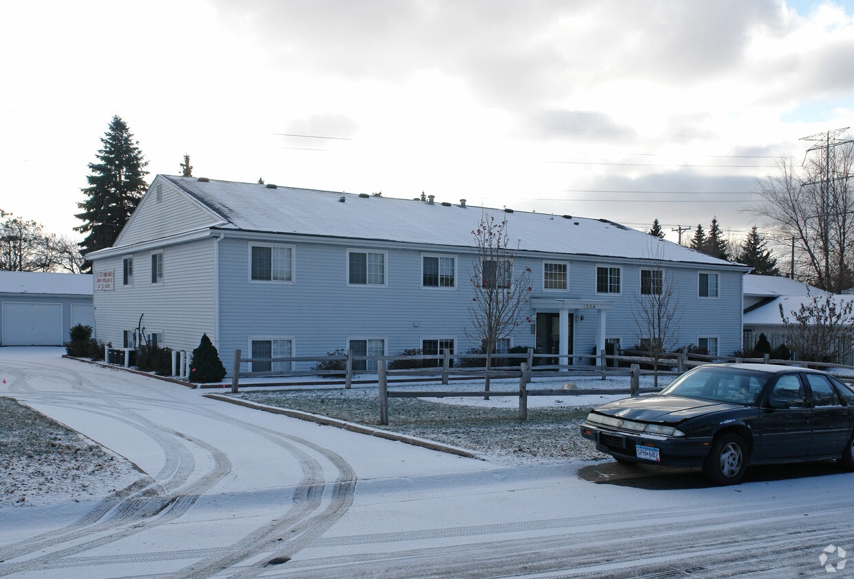 Primary Photo - 1284 Norton Ave