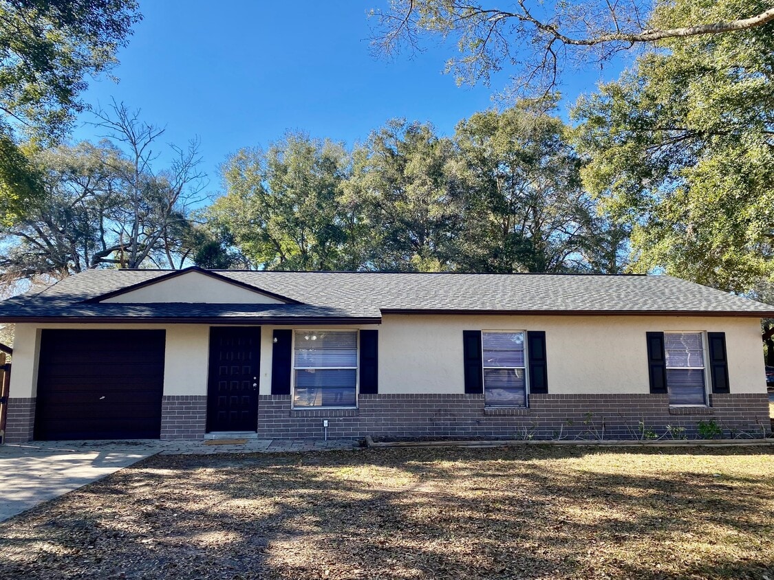 12064 SE 95th Ter, Belleview, FL 34420 House Rental in Belleview, FL