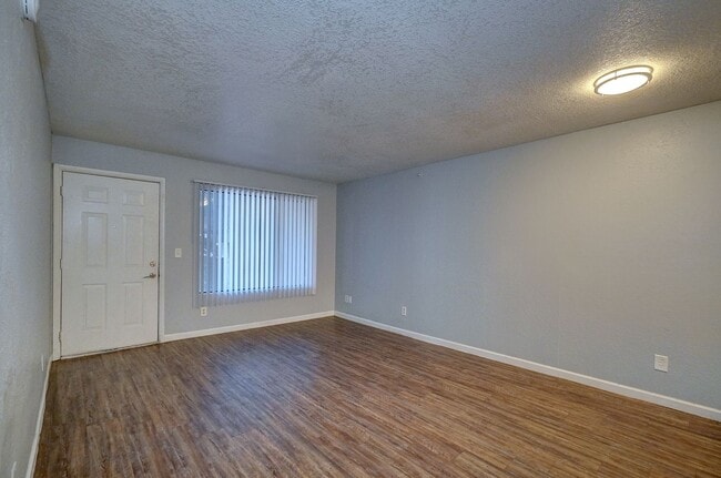 Interior Photo - Monte Vista Apts