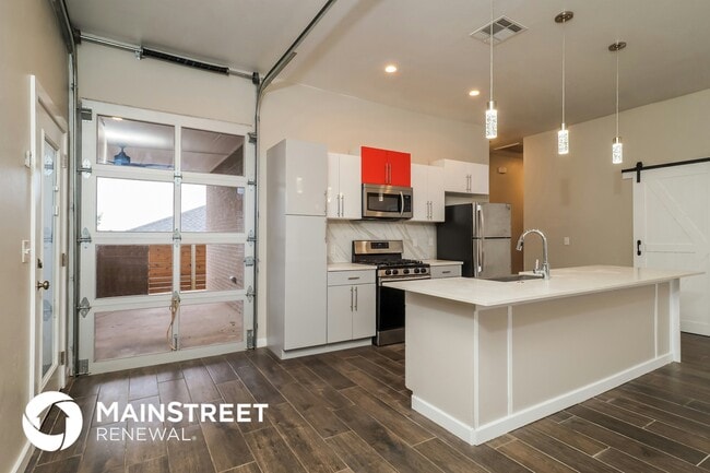 Building Photo - 11233 Paradise Out Ln