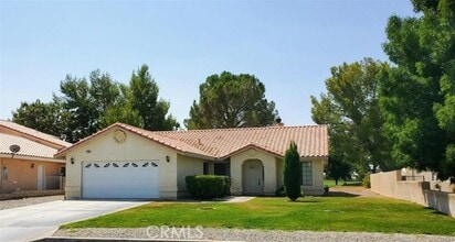 Building Photo - 27805 Hummingbird Ln