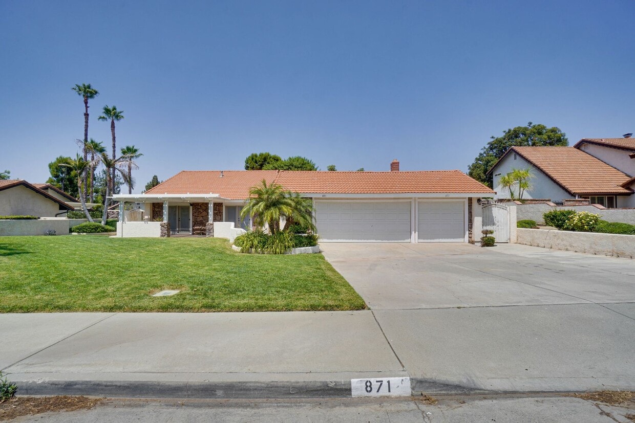 871 Vía Mindi, Riverside, CA 92506 House Rental in Riverside, CA