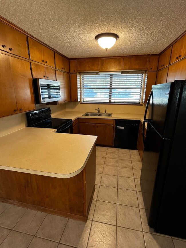 Building Photo - 209 Moonlight Trail