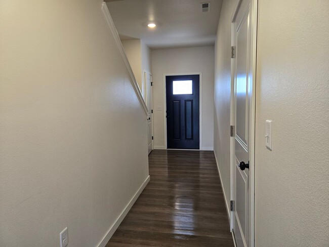 Building Photo - RaeMat LLC