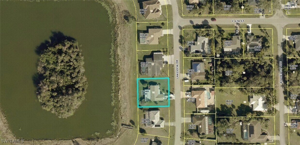 Building Photo - 2505 Lakeview Dr