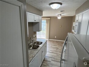 Building Photo - 4383 Inner Cir Dr