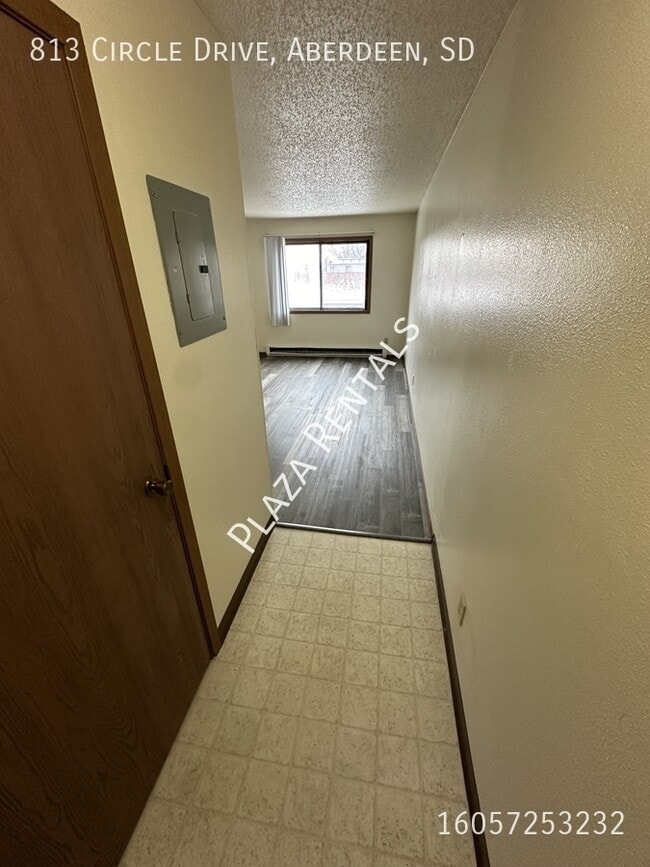 Foto del edificio - 307 11th Ave NW