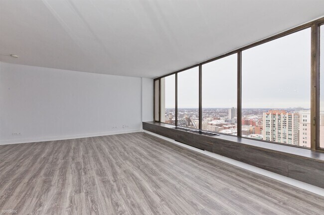 Building Photo - Studio, 1 bath Condo - 5455 N Sheridan Rd ...