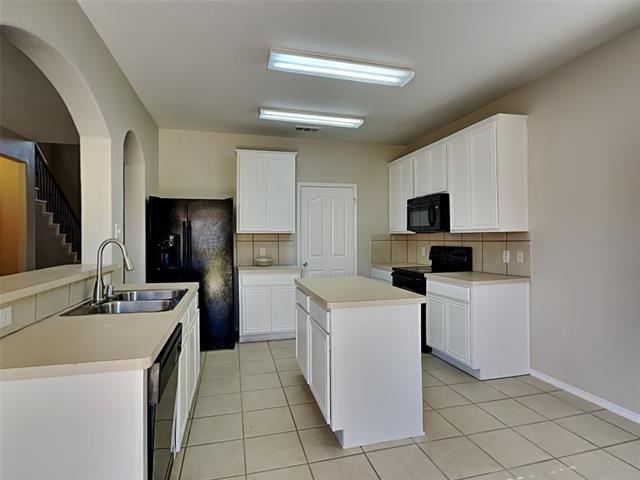 Building Photo - 226 Stanley Falls Dr