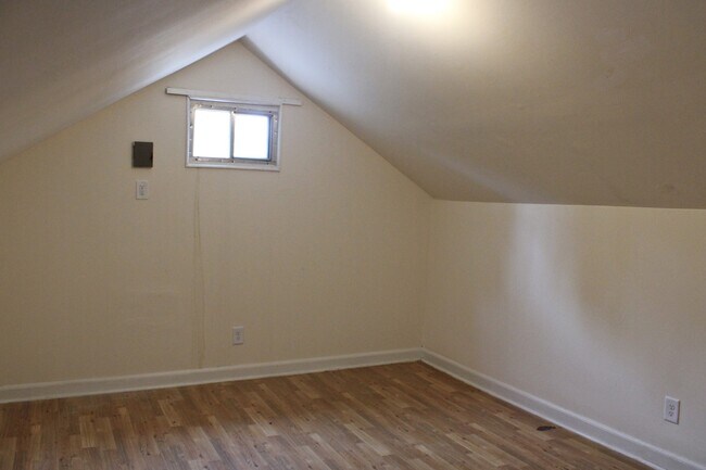 Foto del edificio - Perfect Location! 2 Bed, 1 Bath Home with ...