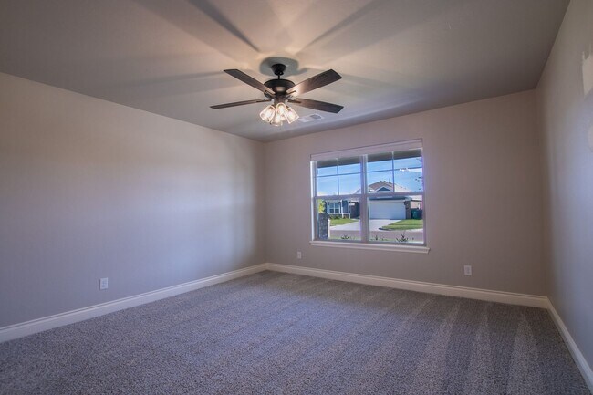 Foto del edificio - New Home in Moore For Rent