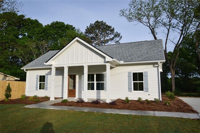 Foto del edificio - 1070 Moreland Dr