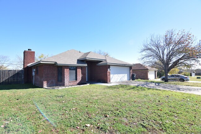 Foto del edificio - 3831 Oak Valley Dr