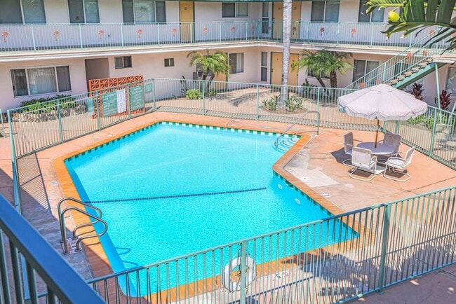 Building Photo - Bryant