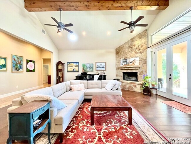 Foto del edificio - 3 Bed 3 Bath home in Hidden Forest Subdivision