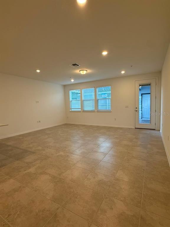 Building Photo - 4608 ORCHARD VIEW Aly