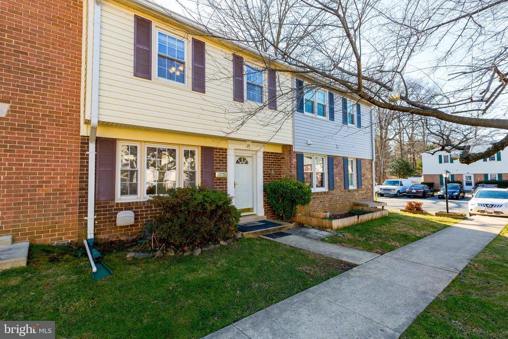 Primary Photo - 24 Hibiscus Ct