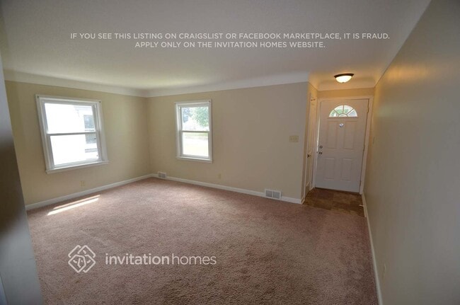 Building Photo - 4524 Zenith Ave N