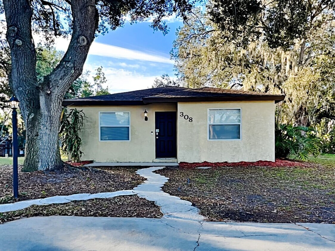Primary Photo - 308 Bailey Ln