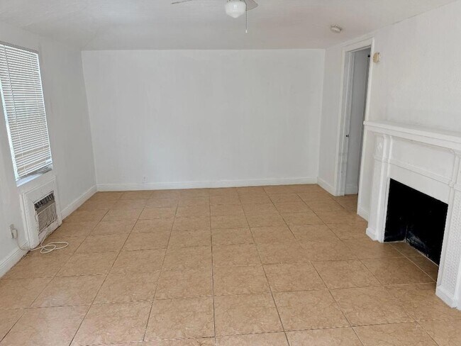 Foto del edificio - 310 Walton Blvd