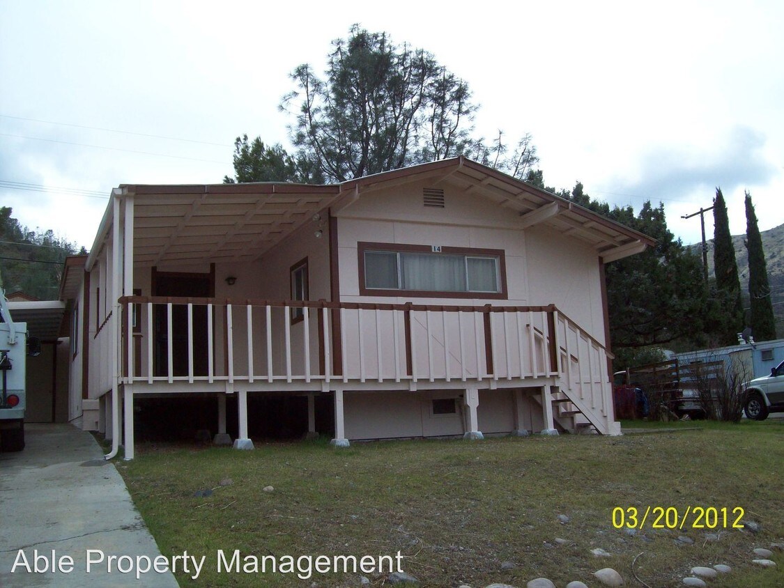 Primary Photo - 14 Park Way
