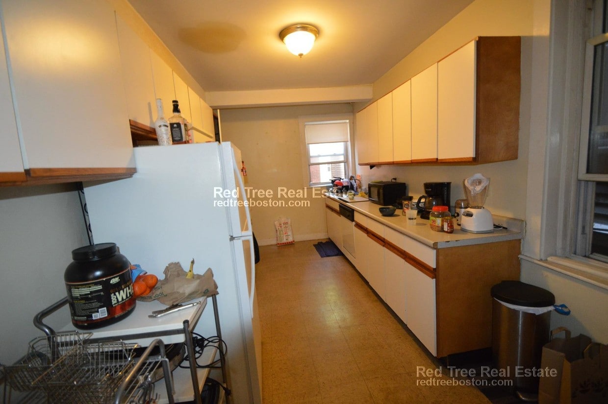 Primary Photo - 90 Cypress St