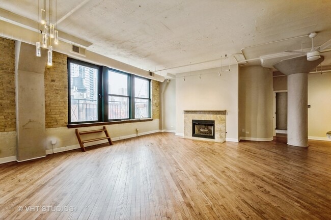 Building Photo - 411 W Ontario St