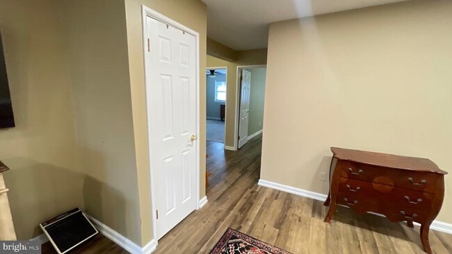 Foto del edificio - 598 Belmont Ave