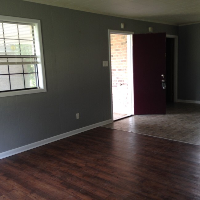 Building Photo - 311 Guilbeau Rd